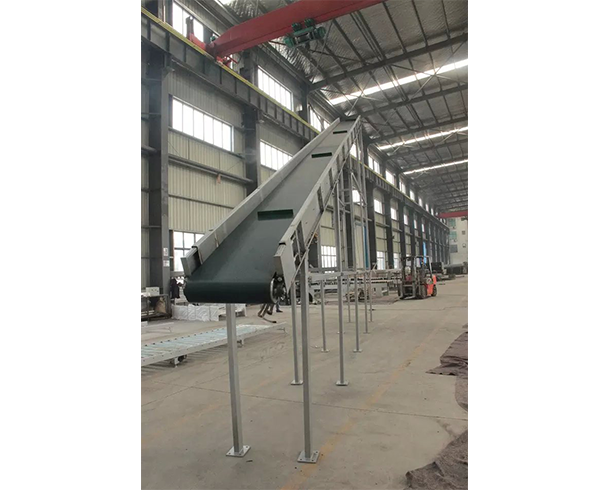 爬坡皮帶機(jī)