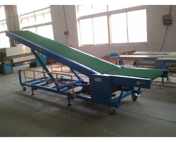 爬坡皮帶機(jī)