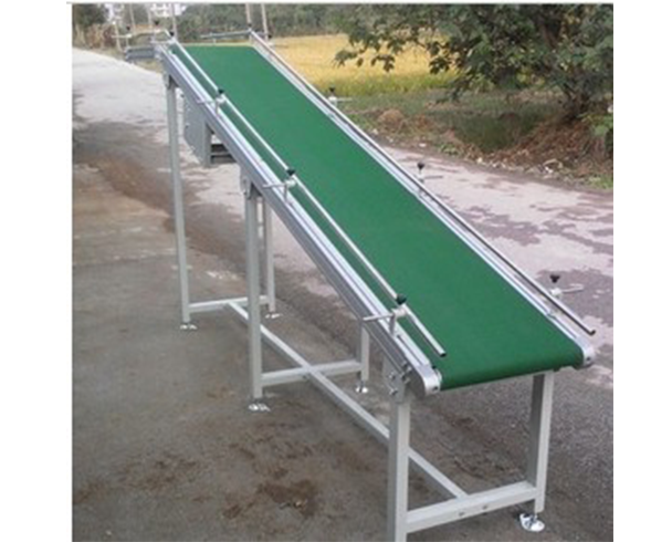 爬坡皮帶機(jī)