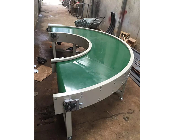 轉(zhuǎn)彎輸送機